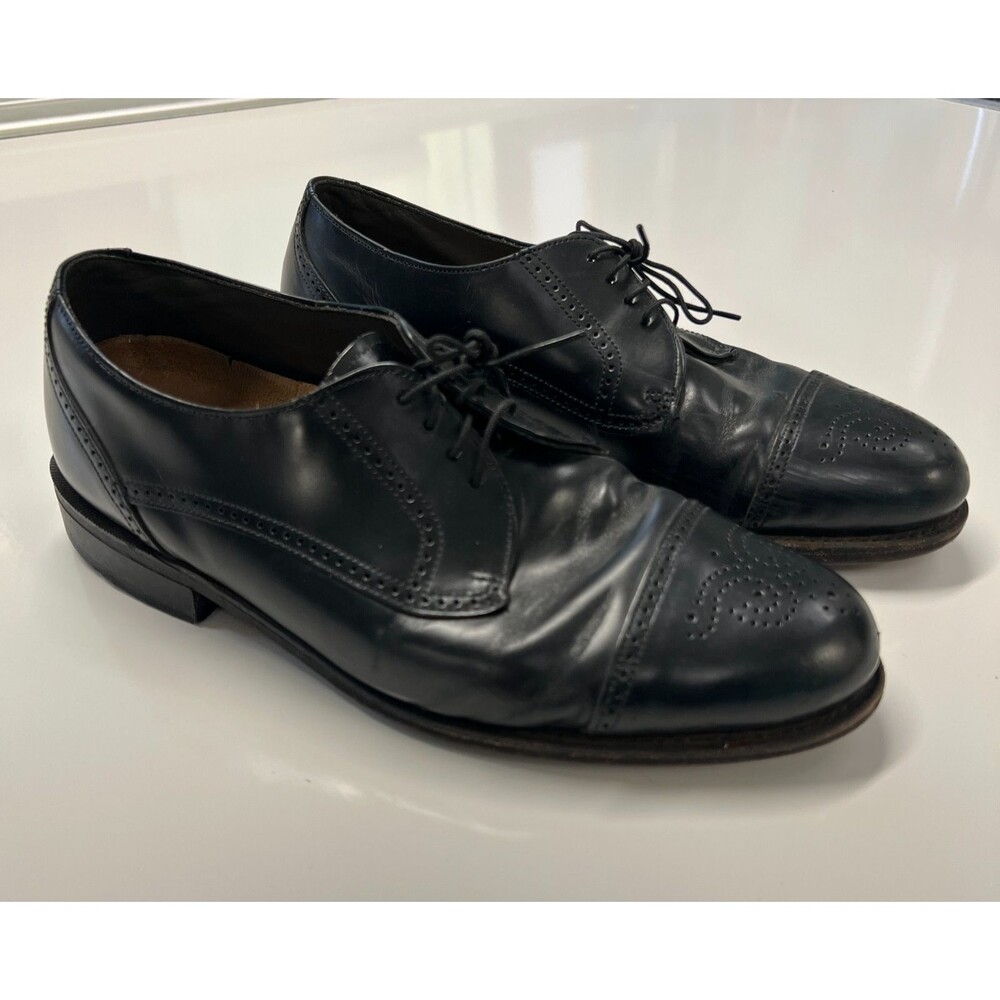 G.H. Bass Cap Toe Oxford Shoes Mens 10.5 Black Leather USA Made W300-1 Dress
